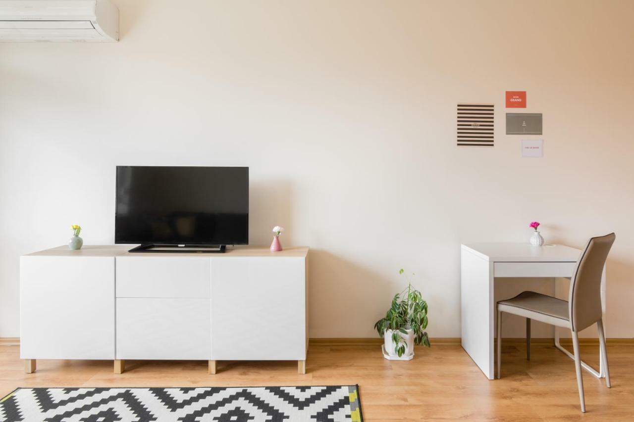 Vitosha View One Bedroom Apartment By Flat Mаnager София Экстерьер фото
